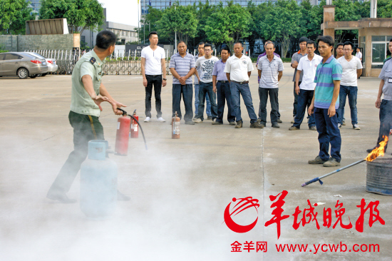 容桂开展危险品运输消防演练(图)|中队|运输企业