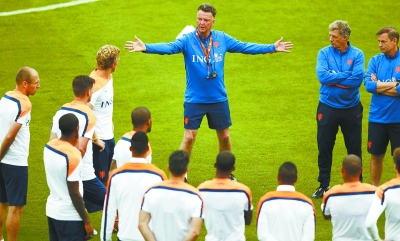 荷兰队,你还想赢西班牙不|球员|荷兰队