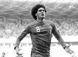 铁腰变锋霸,曼联水货华丽转身|中锋|曼联_凤凰