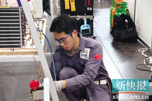 广州市工贸技师学院师生 技惊世界技能大赛|技