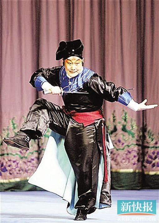 ■裴艳玲在《翠屏山》中饰演石秀