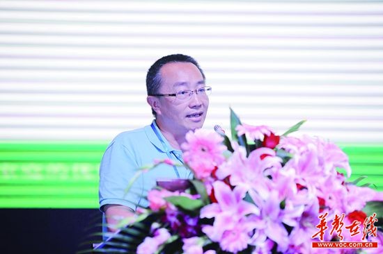 　　本来生活网联合创始人 贾明
