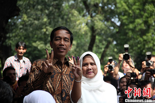印尼两大竞选阵营暗中较劲 欲加强各自政治联