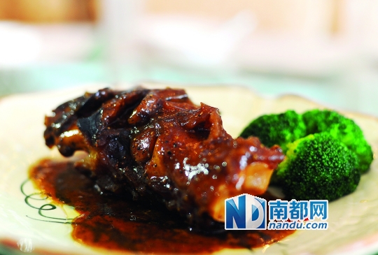 黑椒牛蹄
