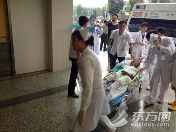 长海医院又连续接收4名昆山爆炸事故伤者(图)