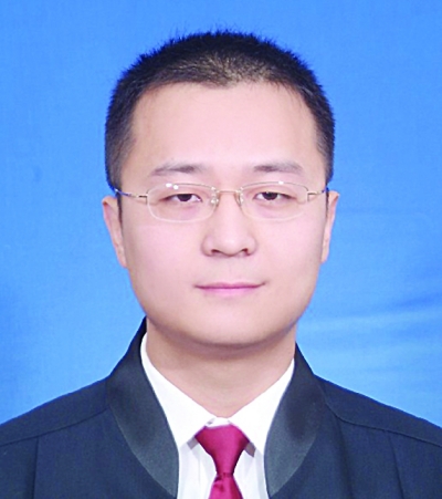 无证驾驶摩托车 被人撞伤也需担责|驾驶证|驾驶