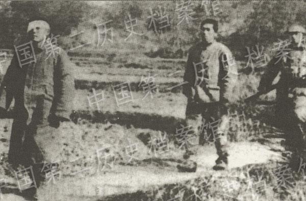 　　八路军俘虏日军照片1（中国第二历史档案馆提供）