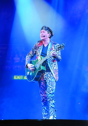 谭咏麟、徐小凤、许冠杰、林子祥等老一辈歌手的成功之道,或许能给陷入低迷的香港乐坛一些启示。(资料图片)