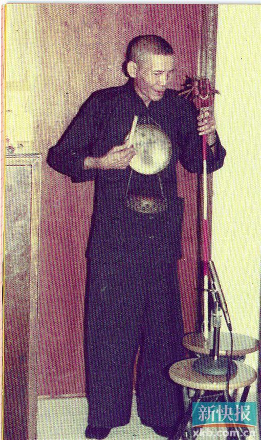 ■瞽师杜焕在演唱龙舟