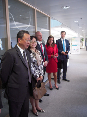 驻芬兰大使于庆泰访问埃斯堡市|经济发展|互利