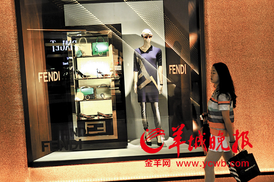 广州市民爱上韩国购 韩国买奢侈品平过香港|