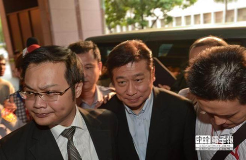 台北检方首以被告身份传唤张显耀 讯问13小时