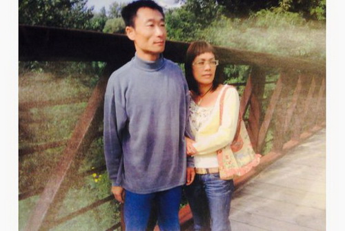 刘光华生前和蒋春奇合影（图片来自安省法院）