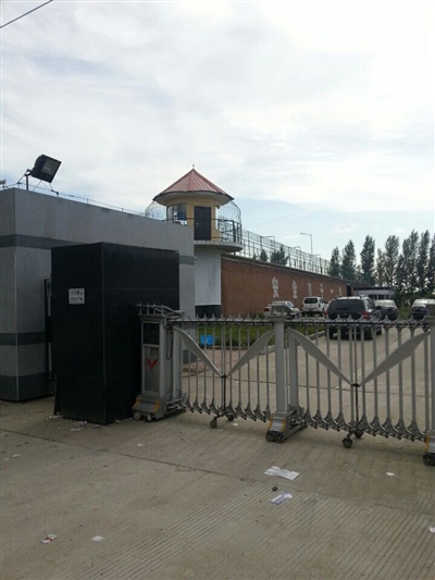 三嫌犯杀害一警察 穿警服逃出看守所|民警|刑侦