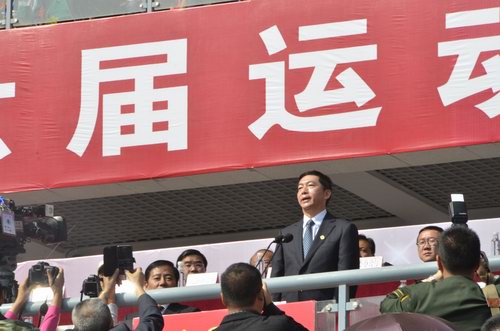 省委书记、省人大常委会主任骆惠宁宣布大会开幕