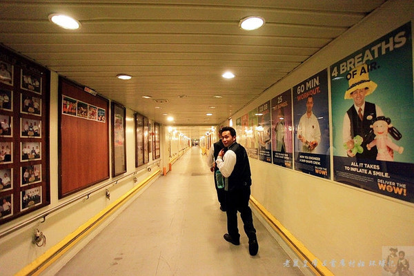 揭秘超级游轮驾驶舱(游轮行连载2) 揭秘超级游轮驾驶舱(游轮行连载2)