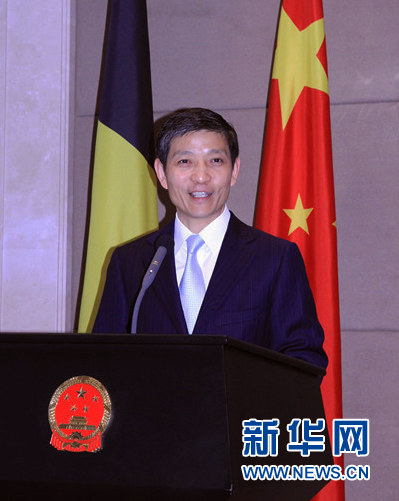 车轮上的大使 记中国驻比利时大使廖力强(图)|