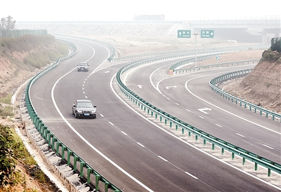邢衡高速公路邢台段昨日通车|高速公路|车道