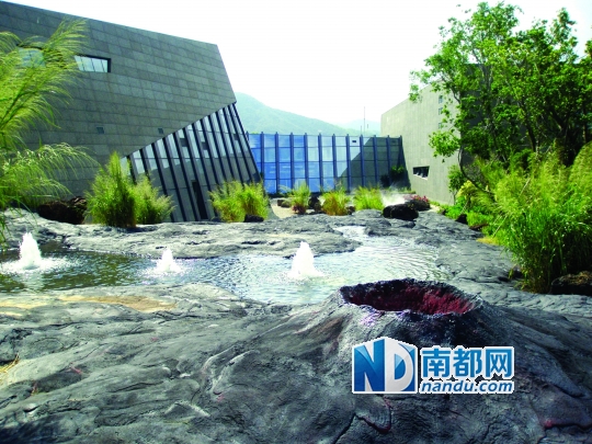 ●大鹏半岛国家地质公园展馆中的模拟火山熔岩。