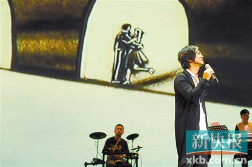 ■张洪量的新歌《神曲》两千字的词谈的全是爱情。