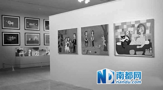 他在巴黎办个展。