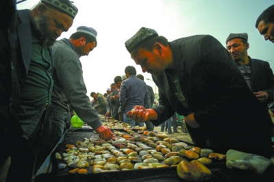 和田有多少人口_在新疆,和田人和北疆人有这么大区别,很多人不知道(3)