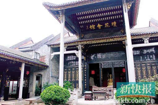 ■1858年,李文茂起义失败,清廷烧毁佛山琼花会馆。图为佛山兆祥黄公祠,黄公祠现为广东粤剧博物馆(钟哲平摄)