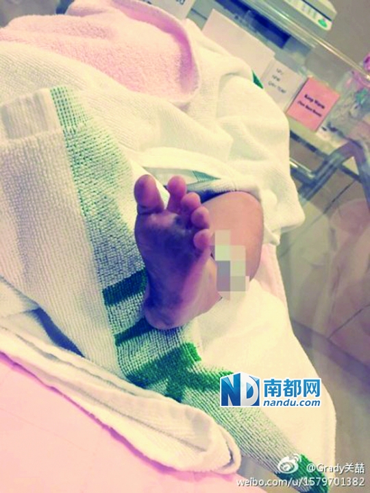小苹果非洲鼓谱子-"北漂"多年的内地音乐人关喆,参加过东方卫视的《我型我秀》、