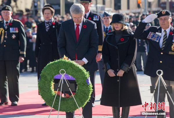 加拿大国殇日全国悼念阵亡将士|加拿大|哈珀