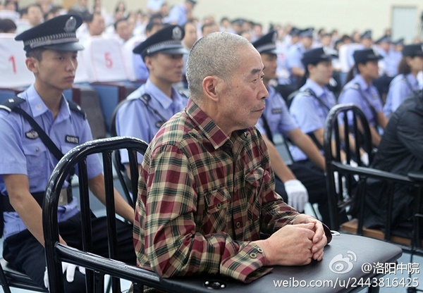 9月2日,胡万林出庭受审。