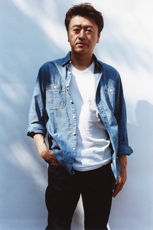 资料图：人气乐队“南方群星”主唱桑田佳佑。