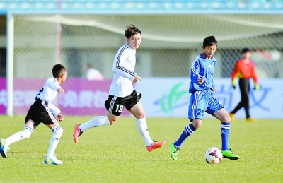 又是武汉伢敲开德甲大门|张稀哲|球员