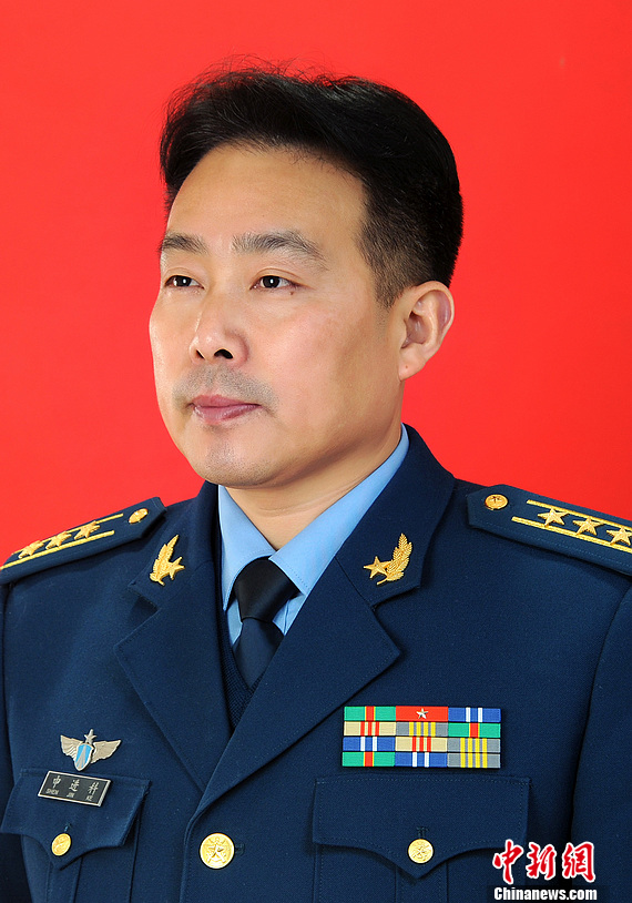 中国空军新闻发言人申进科上校