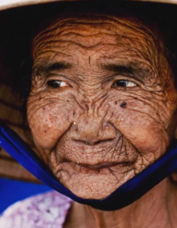 民间高手PS百岁越南老人少女照(组图)|照片|图像_凤凰资讯