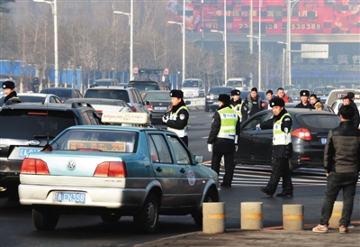 多地出租车停运 行业垄断顽疾待破解|出租车|的