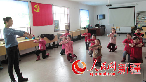 福海县:村里来了个舞蹈老师|小学|寒假