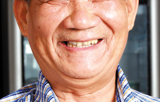 高龄老人如何拥有全口真牙|医生|烤瓷牙