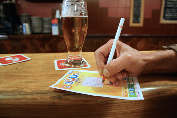 法国男子中7300万欧元大奖 丢失彩票月余险些