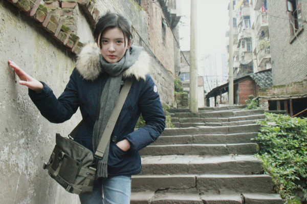 重庆苇子:雨巷--90后<em>藏书妹</em>重庆苇子--凤凰网博