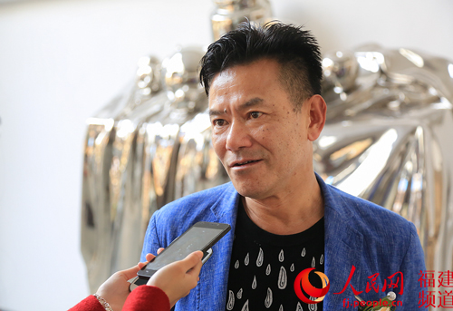 艺术家陈志光接受人民网记者专访 邹家骅摄