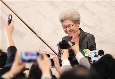 今年国防预算建议增长10%|傅莹|人大