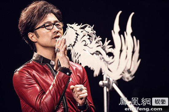 汪峰筹备新专辑音乐引共鸣 制作人动容粉丝期