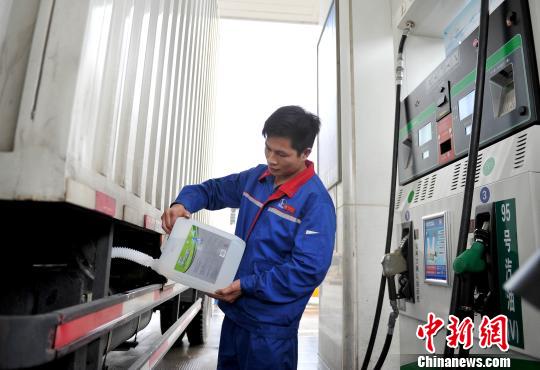 广东500座中石化加油站为柴油车免费加尾气处