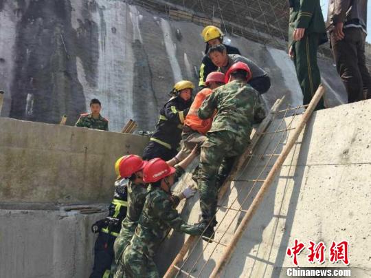 仙居县 县城人口_仙居县张贵林