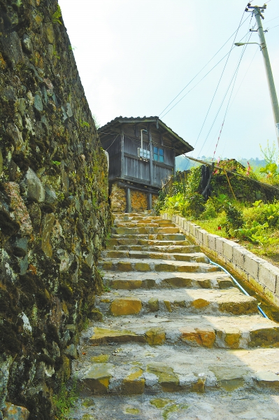 ②白石环村坡道