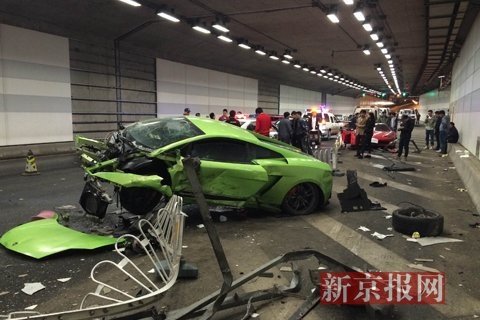 大屯路隧道飙车两车主今日被提起公诉|超速|护