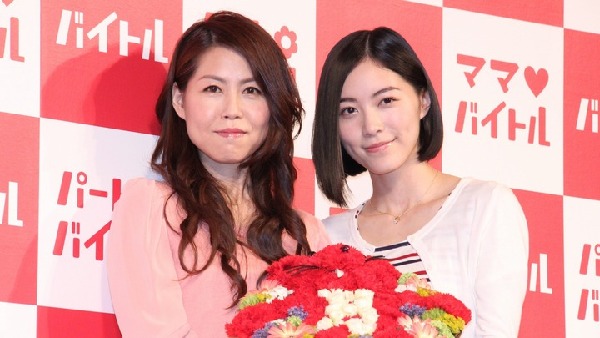 SKE48成员松井珠理奈与母亲共同出演广告|日