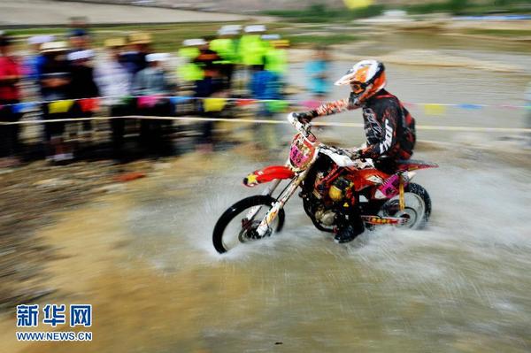 农民车手上演<em>速度与激情</em>|动力组|车队_凤凰资