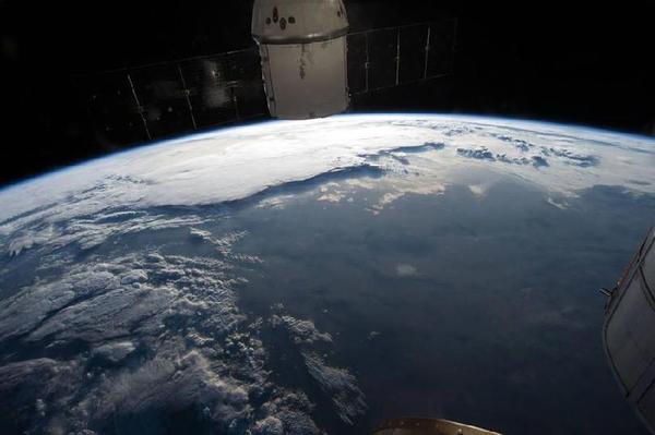 国际空间站的速度 ed190288-8609-47d6-a0ae-10f355342bf5_size26_w600_h399.jpg