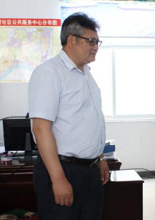 海门市气象局原局长余震东